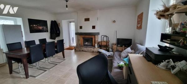 VISSEICHE - Bourg : Maison pierres avec dépendance et terrain