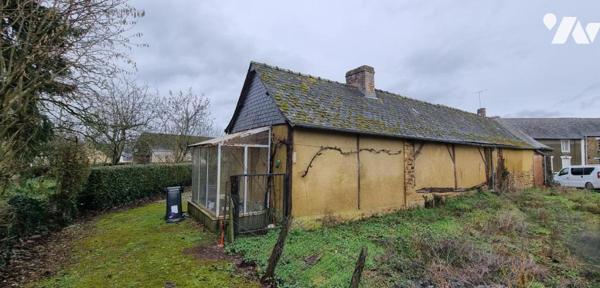 VISSEICHE - Bourg : Maison pierres avec dépendance et terrain