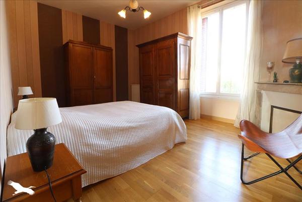 Maison à vendre |  Vierzon |  10 pièces | 282 m²