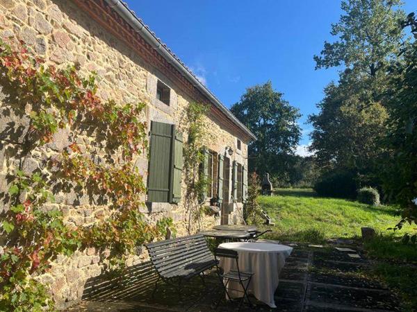 Maison à vendre |  Étouars |  14 pièces | 300 m²