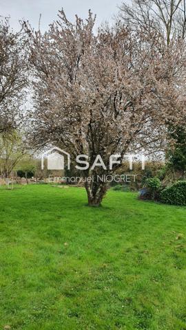 Terrain plat et borné de 1 237 m²