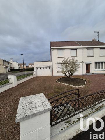 Maison de ville 5 pièces de 99 m² à Saint-Amand-les-Eaux (59230)