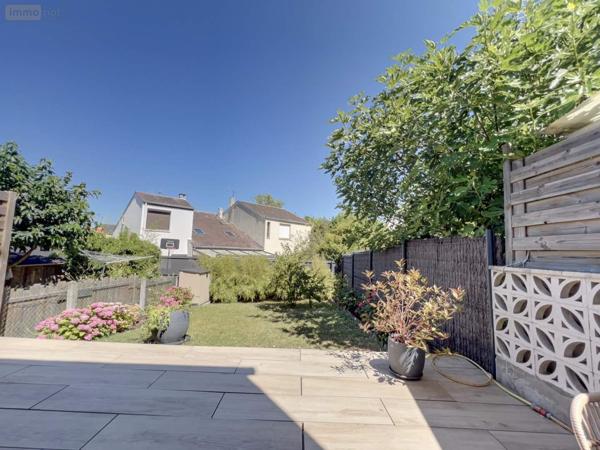 Maison à vendre à Joué-lès-Tours dans l'Indre-et-Loire (37300), ref : 096/935   
JOUE LES TOURS