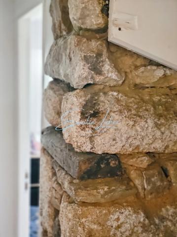 Bannalec - Longère rénovée, hangar et pièce indépendante, puit, serres, campagne proche commodités!