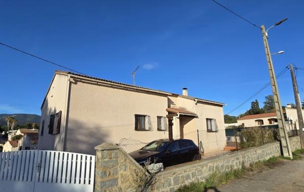 Vente Villa APPARTEMENT F2 INDEPENDANT à rafraîchir Ajaccio   