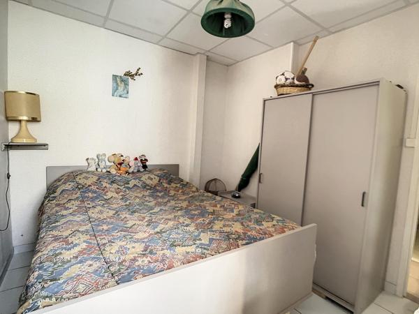 F2 a 2 pas de la plage