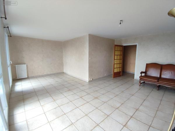 Appartement à vendre à Sotteville-lès-Rouen en Seine-Maritime (76300), ref : 2025-043   
HOTEL DE VILLE