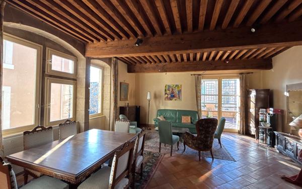 Maison à vendre    6 pièces • 209,72 m2 Romans-sur-Isère