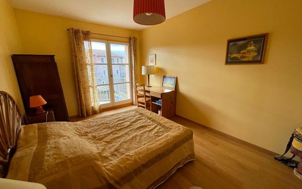 Maison à vendre    6 pièces • 209,72 m2 Romans-sur-Isère