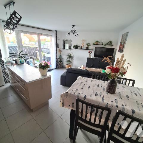 QUESNOY SUR DEULE Type 2 en rez-de-jardin avec un parking