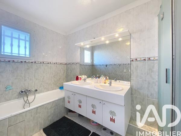 Maison à vendre 4 pièces 91 m² Roquebrune-sur-Argens