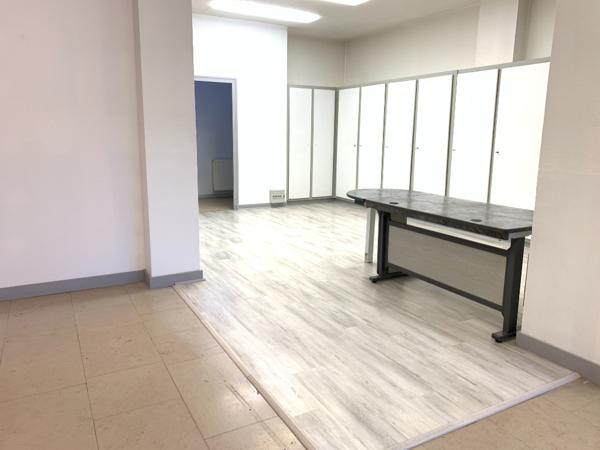 Location local commercial Nevers - 65 m² - 490 €/mois