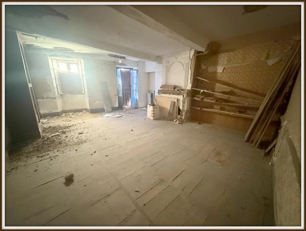 Maison à vendre 8 pièces CASTELNAU RIVIERE BASSE (65)