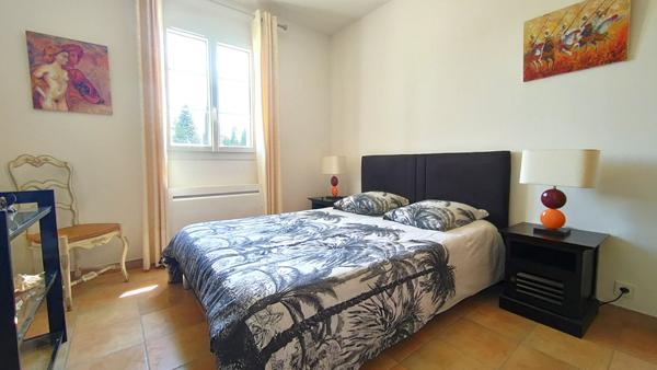 BARBENTANE - Maison 4 chambres avec jardin et piscine