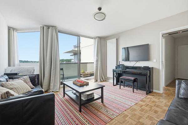 Appartement Saint Germain En Laye 5 pièce(s) 91.79 m2 385 000 € **  - Référence  18470
