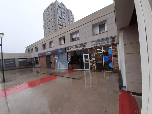 Local d'activité Cergy 2 pièces 29 m2