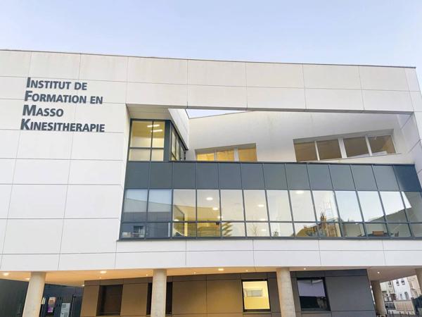 03200 VICHY -APPARTEMENT 3 PIÈCES AVEC CAVE QUARTIER DE FRANCE.