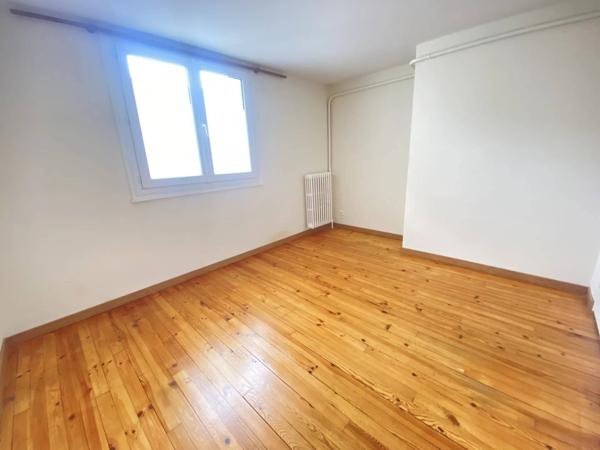 03200 VICHY -APPARTEMENT 3 PIÈCES AVEC CAVE QUARTIER DE FRANCE.