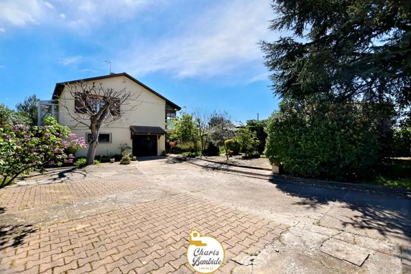 Maison
         6 pièces
        - 117 m² Exclusivité 275 000 € *