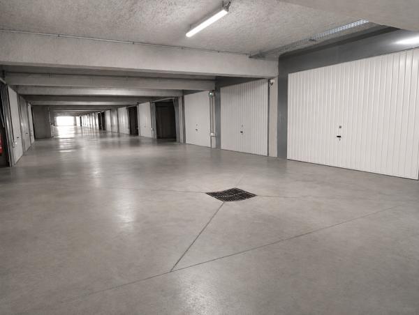 Appartement
         2 pièces
        - 44 m² 171 000 € *