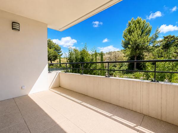 Appartement
         2 pièces
        - 44 m² 171 000 € *