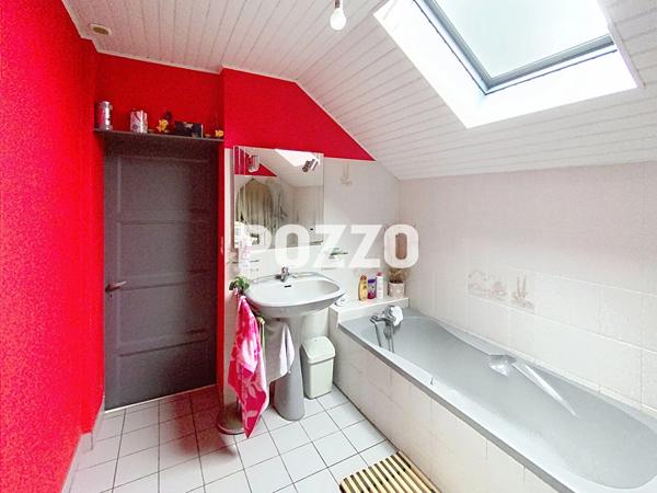 A VENDRE : Corps de ferme rénové alliant confort et modernité 137 m² MORTAIN