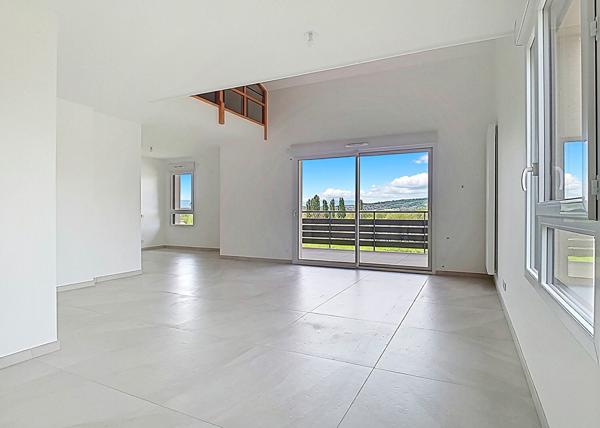 ATTIQUE - T4 Duplex 105 m² · Vue montagnes · À 27 min de Genève en train