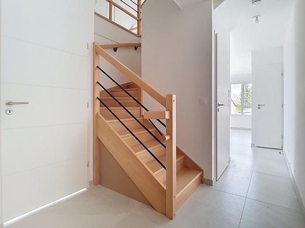 ATTIQUE - T4 Duplex 105 m² · Vue montagnes · À 27 min de Genève en train