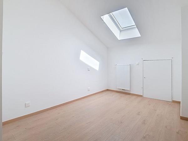 ATTIQUE - T4 Duplex 105 m² · Vue montagnes · À 27 min de Genève en train
