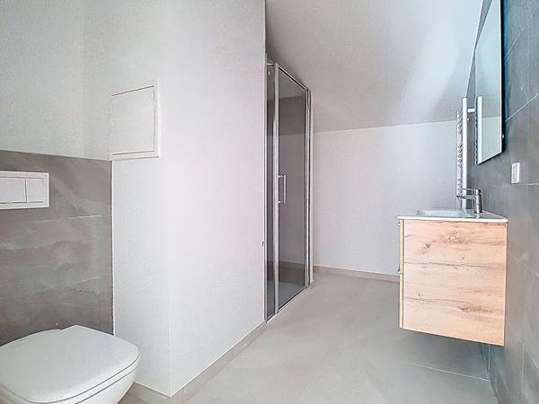 ATTIQUE - T4 Duplex 105 m² · Vue montagnes · À 27 min de Genève en train