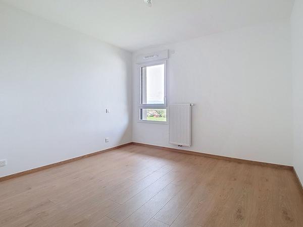 ATTIQUE - T4 Duplex 105 m² · Vue montagnes · À 27 min de Genève en train