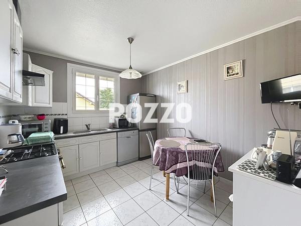 Maison Saint-Lô 6 pièce(s) 108.30 m2 SAINT-LO