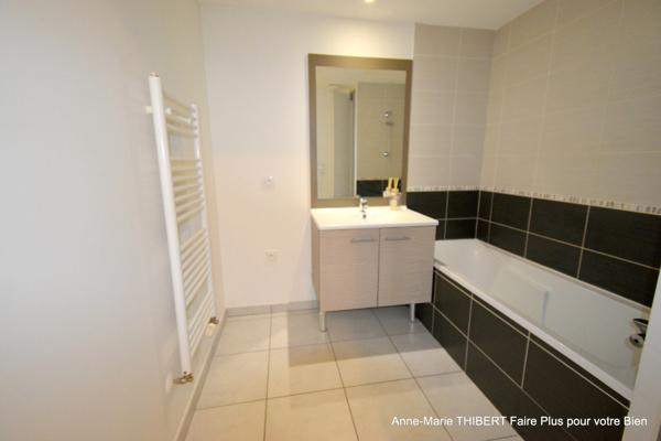 Appartement à vendre 3 pièces LYON 8EME ARRONDISSEMENT (69) avec grand garage