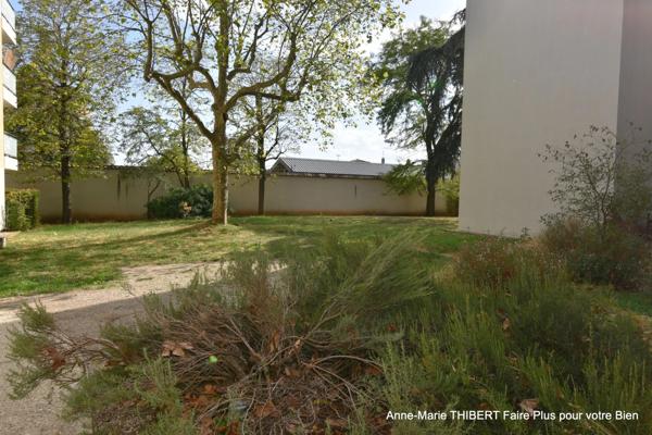 Appartement à vendre 3 pièces LYON 8EME ARRONDISSEMENT (69) avec grand garage