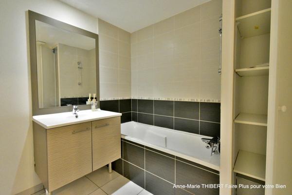 Appartement à vendre 3 pièces LYON 8EME ARRONDISSEMENT (69) avec grand garage