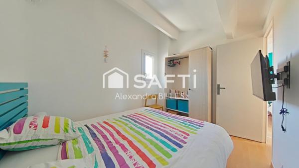 Maison T3 dans résidence avec piscine, place de parking privative