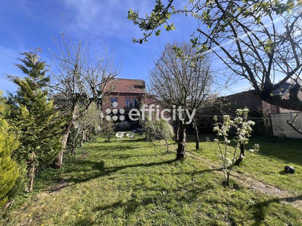 Maison 10 pièces - 330 m²