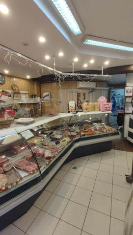 BOUCHERIE-CHARCUTERIE AVEC APPARTEMENT DE FONCTION + BOXE + REMISE