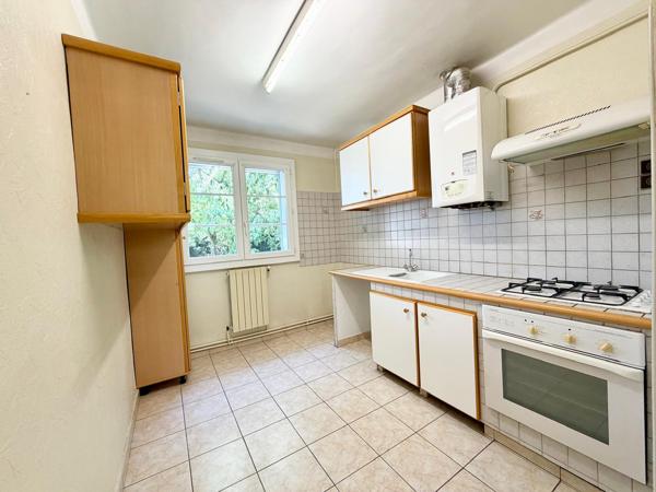 Appartement
         3 pièces
        - 58 m² Exclusivité 180 000 € *