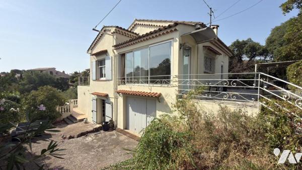 SAINT-AYGULF – Maison avec beau potentiel et jardin arboré
