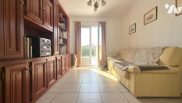 SAINT-AYGULF – Maison avec beau potentiel et jardin arboré