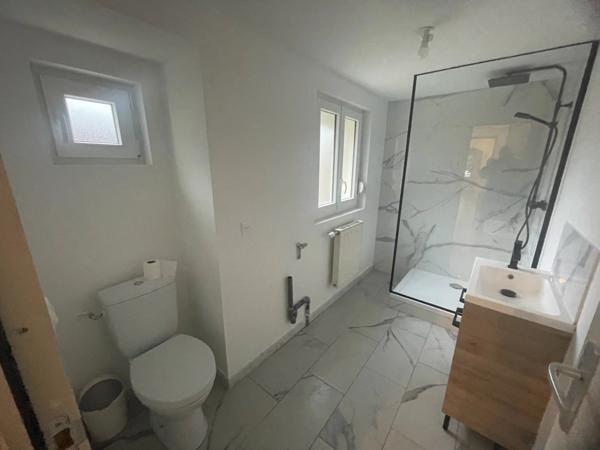 Location Maison 3 pièces 78 m2 à Saint-Quentin