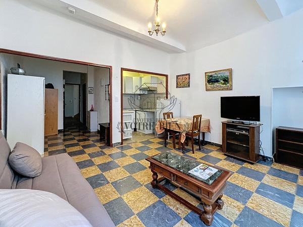 Studio meublé, en centre ville de Sisteron