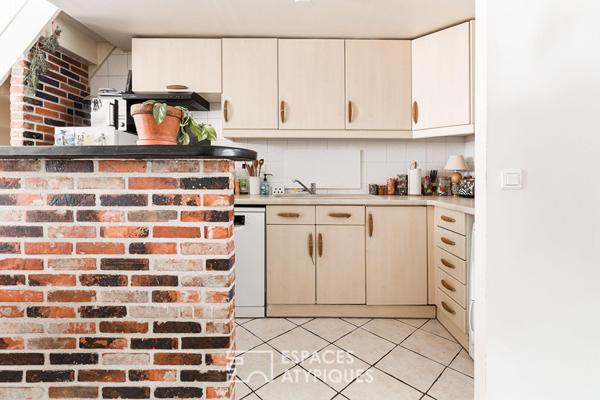 Duplex en dernier étage aux Carmes