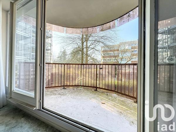 Appartement 3 pièces de 74 m² à Maurepas (78310)