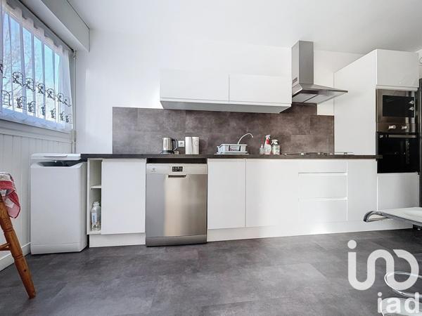 Appartement 3 pièces de 74 m² à Maurepas (78310)