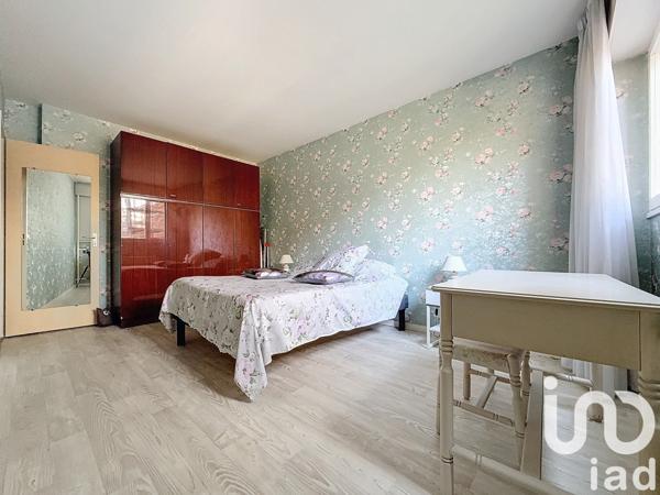 Appartement 3 pièces de 74 m² à Maurepas (78310)