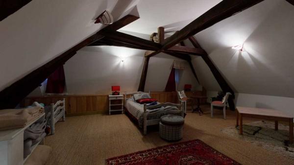 Immeuble - Sarlat-la-caneda Bel immeuble dans le centre historique et touristique de Sarlat, avec un commerce et un appartement