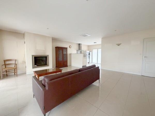 Maison 4 pièce(s) 2 chambre(s) 76 m²