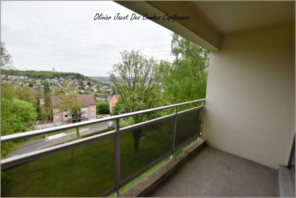 Appartement à vendre 2 pièces MONTBELIARD (25) avec vue panoramique sur la ville